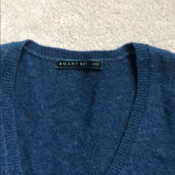 Smart Set sweater - Picture 2 of 3